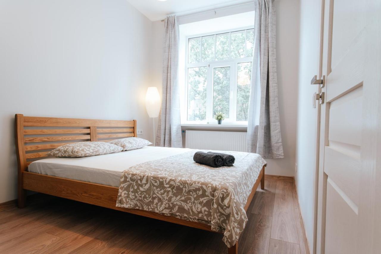Central Comfort At Hanzas Residence, Stay Near Cafes, Bars, Museums & Esplanade Рига Экстерьер фото